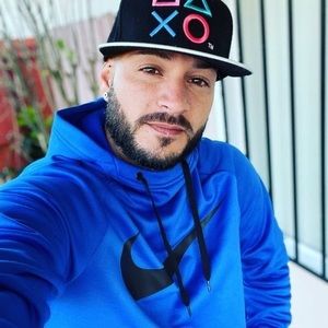 Meet your Posher, Hancel